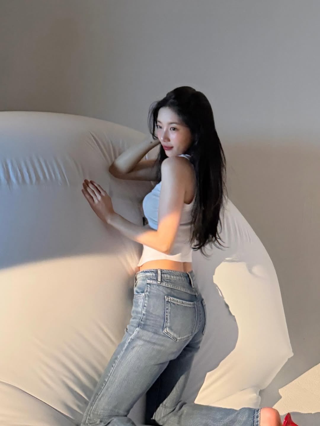 [잡담] 수지) 게스 수지 폰카 | 인스티즈