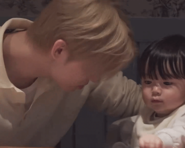 [잡담] 유준이 뉴움짤 쩌왔어!(분유냄새주의) | 인스티즈