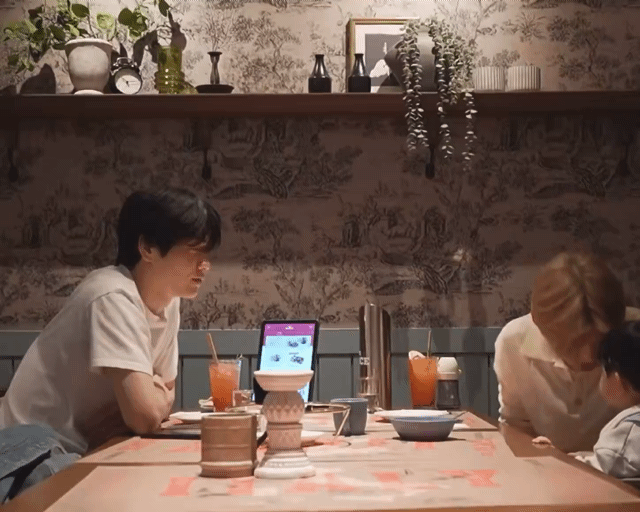 [잡담] 유준이 뉴움짤 쩌왔어!(분유냄새주의) | 인스티즈