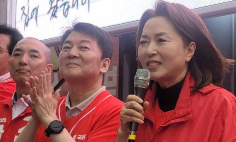 💥[단독] "여기 잘생긴 오빠 많아” 국힘 김민전, 10대에 부적절 발언 | 인스티즈