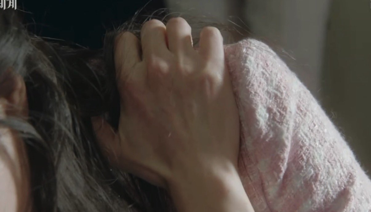 [잡담] 허남준 손마디 눈가 붉은 거 사기다 | 인스티즈
