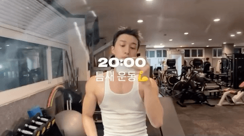 흔한 민주당 선거운동 현장에 안 흔한 비주얼 | 인스티즈