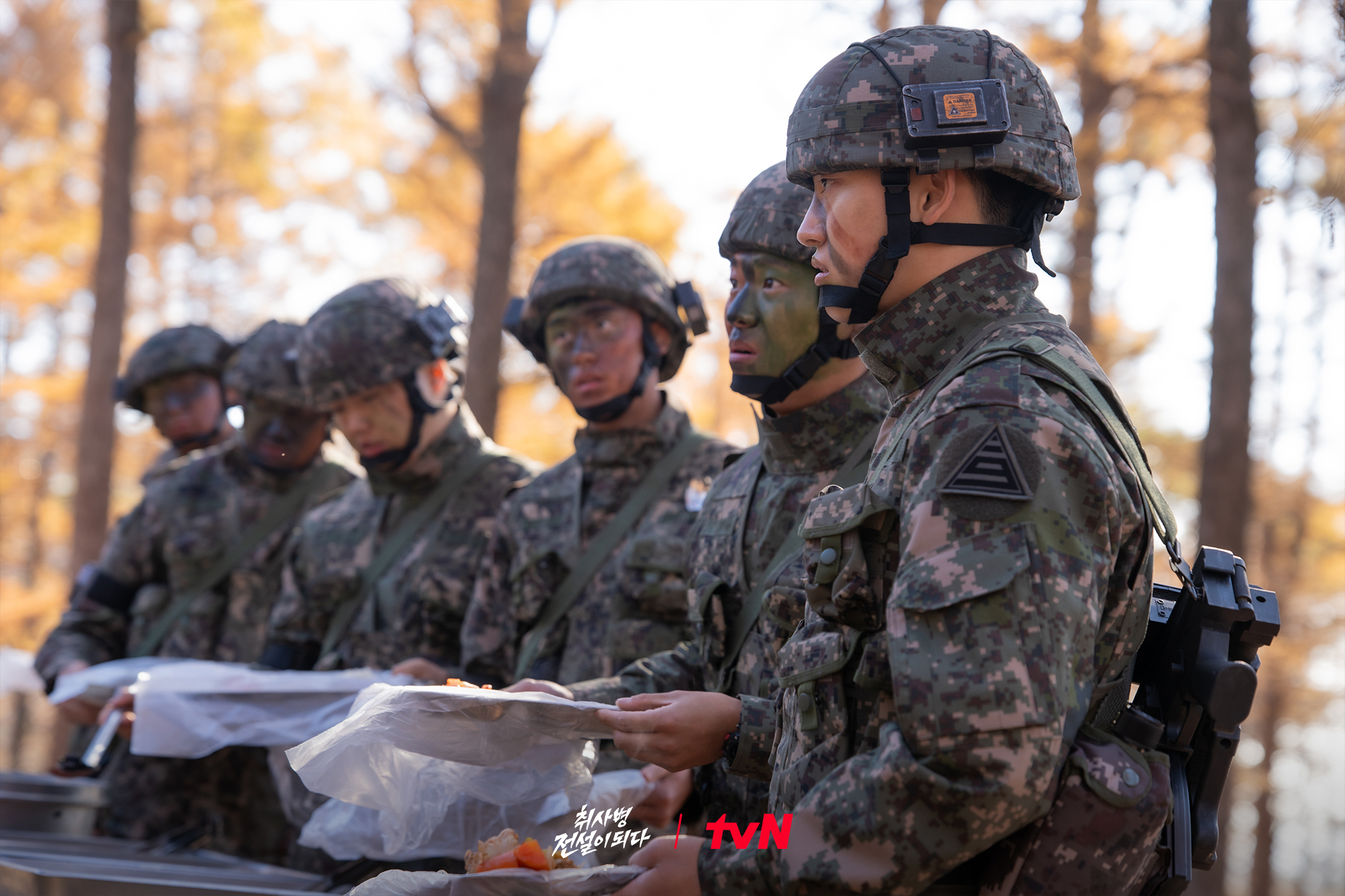 [잡담] 취사병) 외부 훈련 돌입! 빈약한 음식에 장병들 불만 폭주! 부대원들의 사기를 올려 승리로 이끌 수 있을까? | 인스티즈