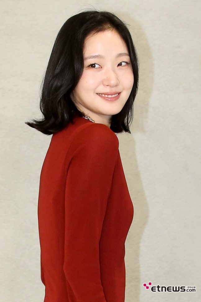[잡담] 김고은 샤넬쇼 포토타임 | 인스티즈
