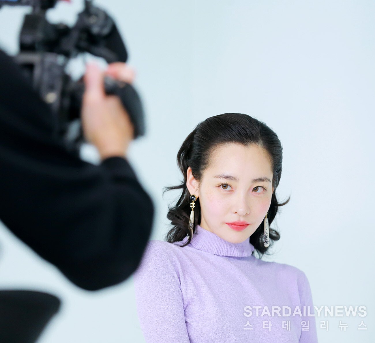 [잡담] 이번 샤넬쇼 배우 김민하가 ㄹㅈㄷ | 인스티즈