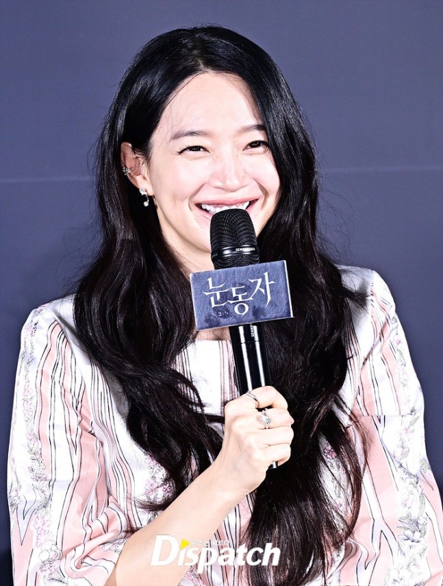 [잡담] 260526 눈동자 제작발표회 참석한 신민아 기사사진 | 인스티즈