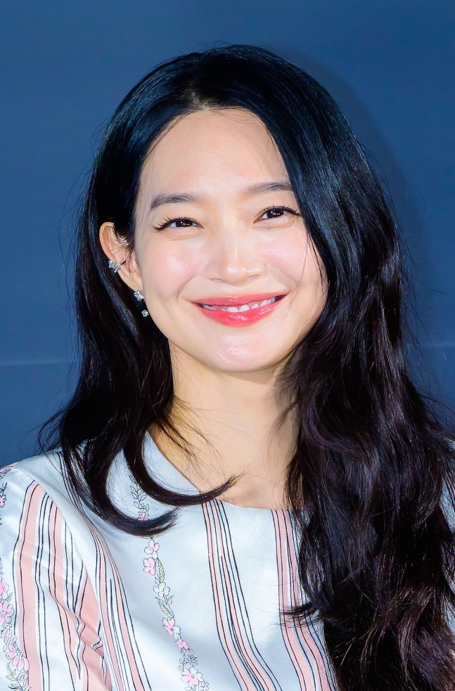 [잡담] 260526 눈동자 제작발표회 참석한 신민아 기사사진 | 인스티즈
