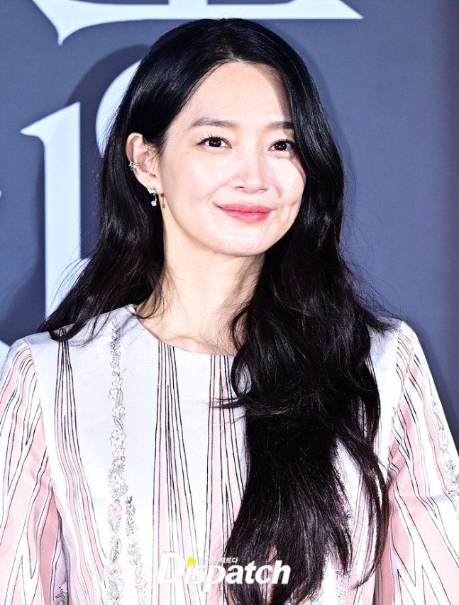 [잡담] 260526 눈동자 제작발표회 참석한 신민아 기사사진 | 인스티즈