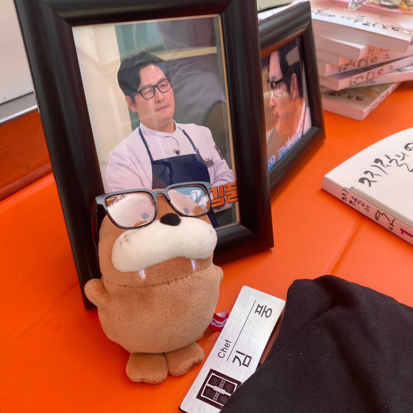 [잡담] ㅇㄴ 김풍작가님 자기 수요있는거 알고 아이돌처럼 관리할테니 그 예우를 해달래 | 인스티즈
