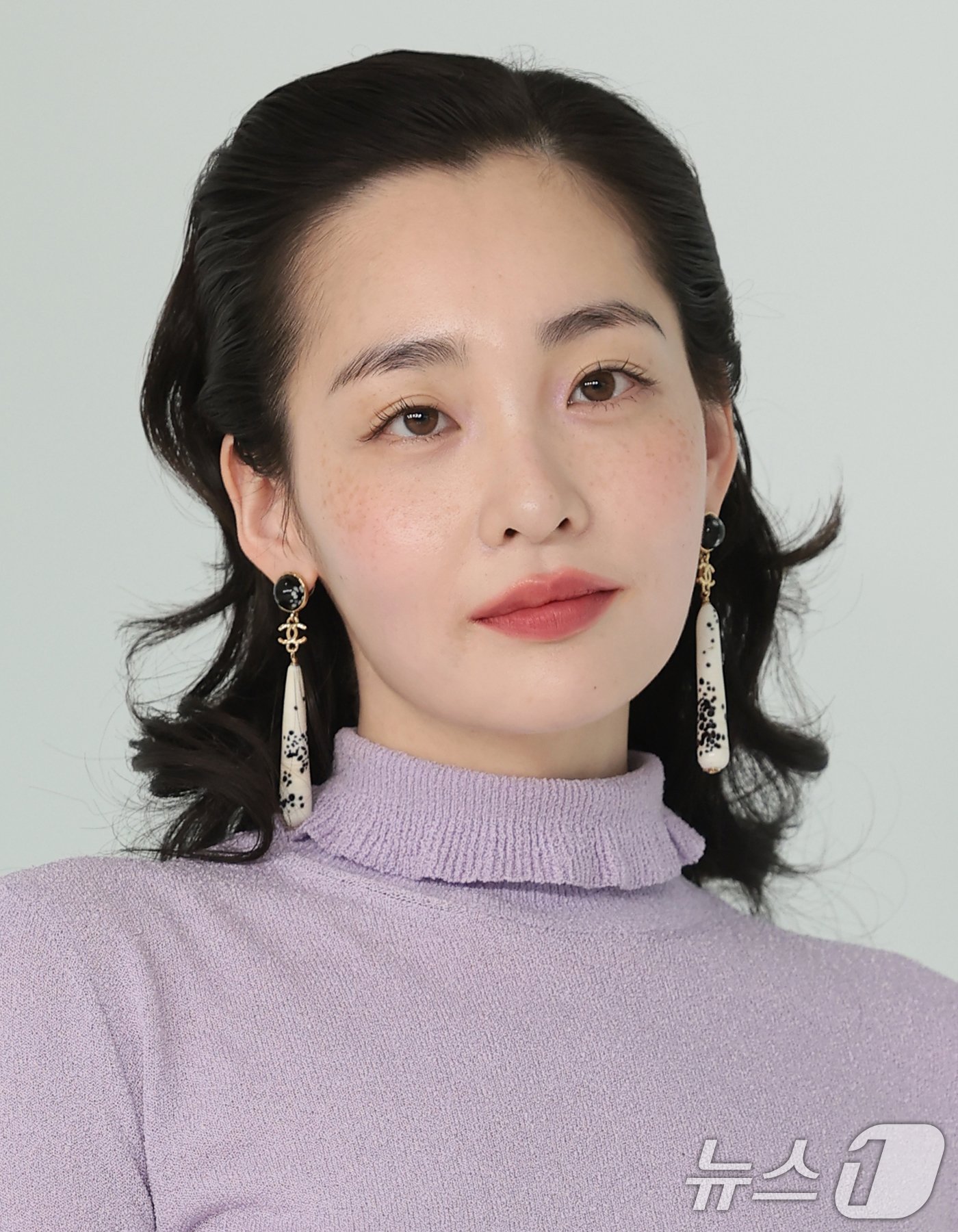 [잡담] 오늘 샤넬 김민하 배우 진짜 ㄹㅇ 무슨 명화같이 생기심 | 인스티즈