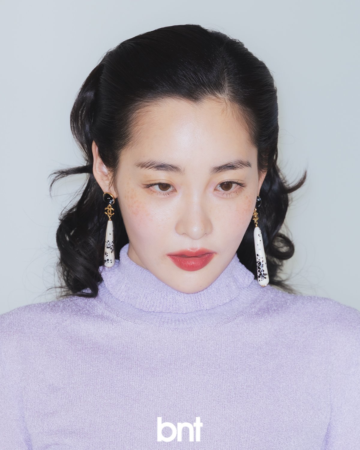 [잡담] 오늘 샤넬 김민하 배우 진짜 ㄹㅇ 무슨 명화같이 생기심 | 인스티즈