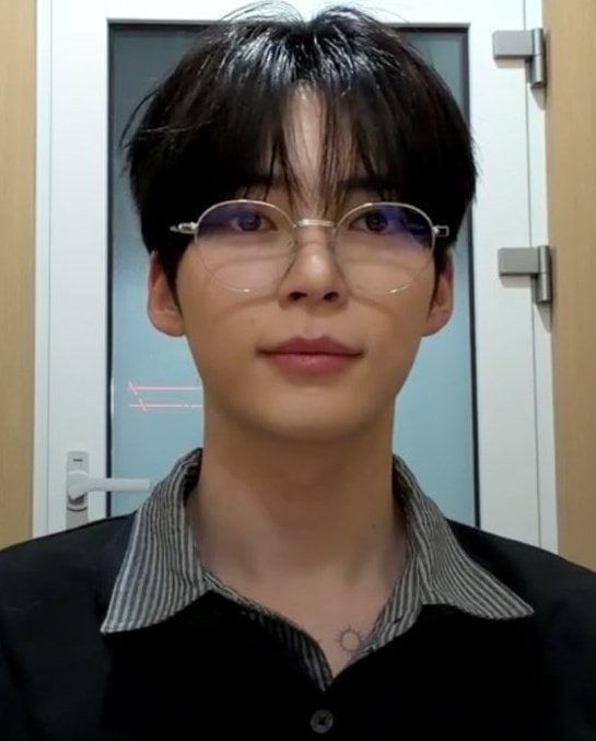 [잡담] 안경과 성한빈 ㅋㅋㅋ | 인스티즈