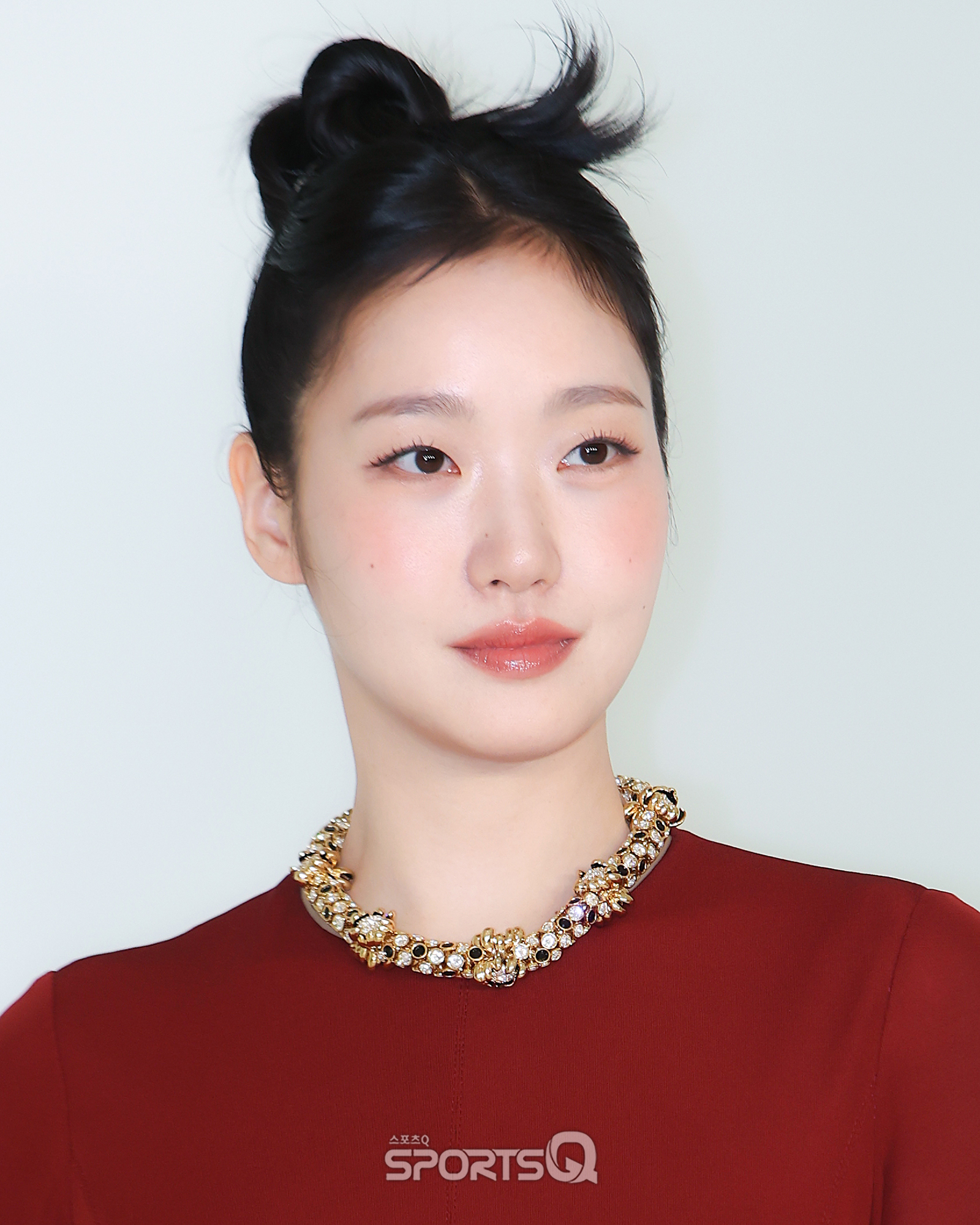 [잡담] 김고은 정도면 피부 하얀편인가?? | 인스티즈