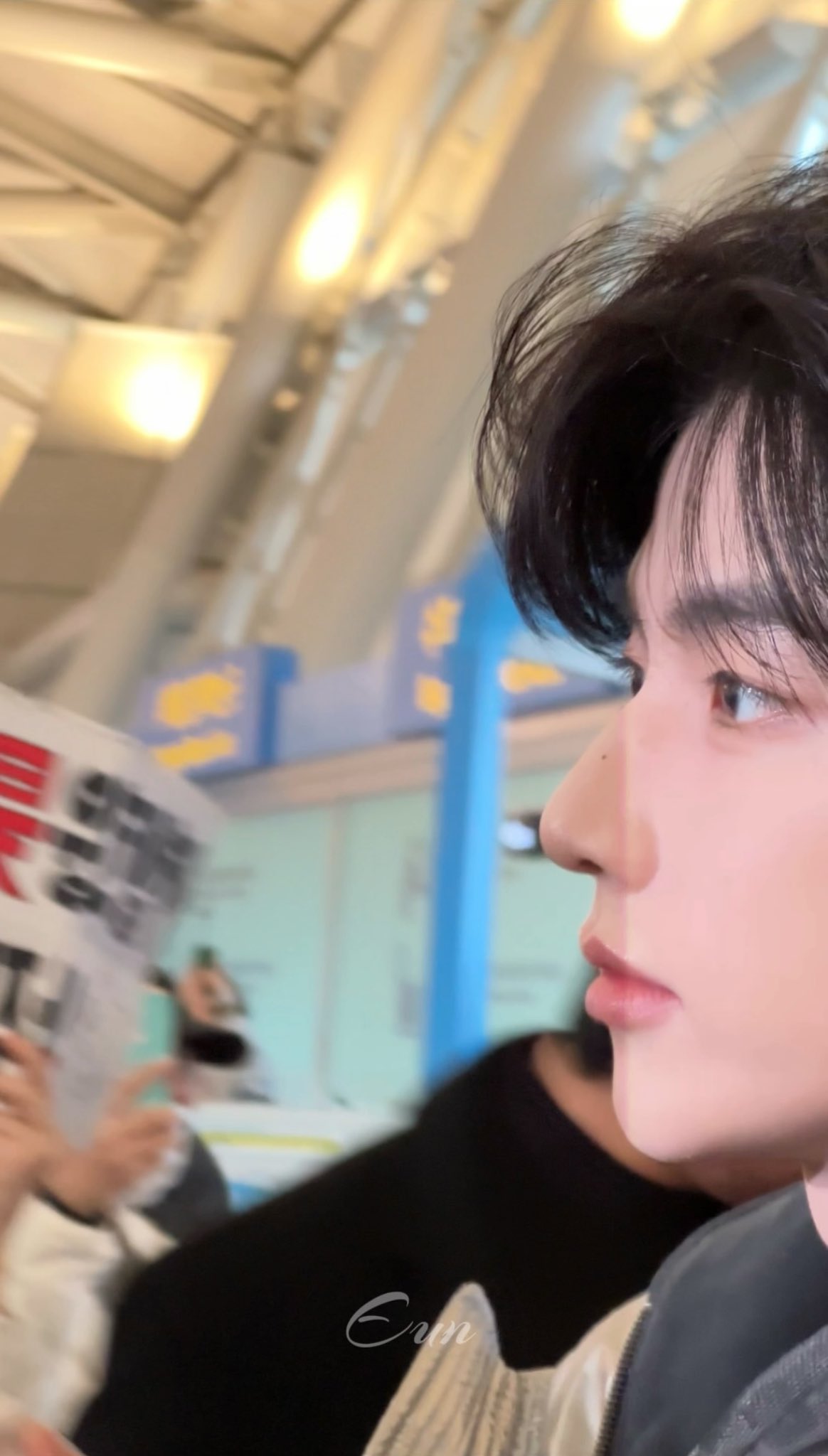 [잡담] 앤더블 장하오 옆얼굴 너무 좋아 | 인스티즈
