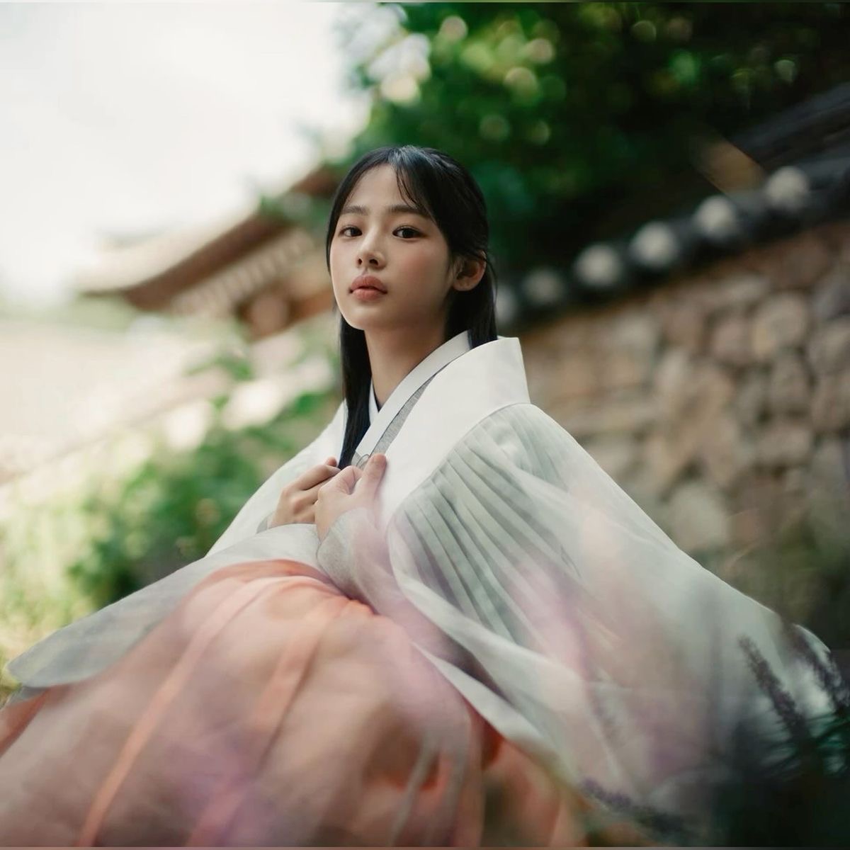 [잡담] 와 뉴진스 민지 이사진처음보는데 대박이다; | 인스티즈