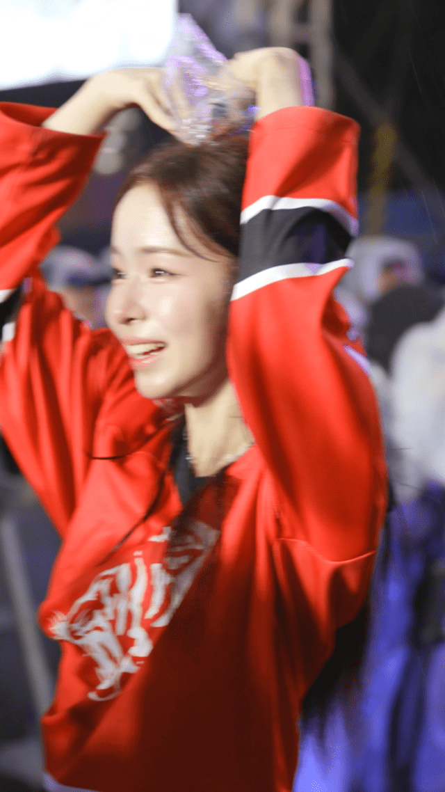 얼마 전 고대 축제 무대하고 울었던 아이돌...jpg | 인스티즈