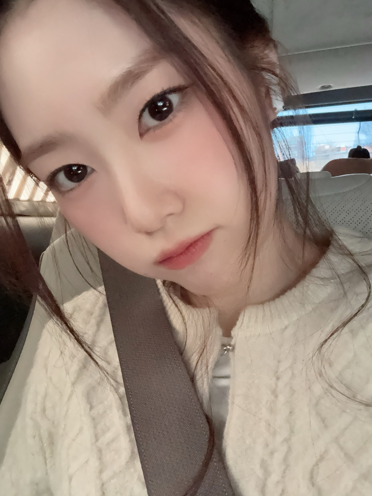 [잡담] 지호 너무 이쁘다 | 인스티즈