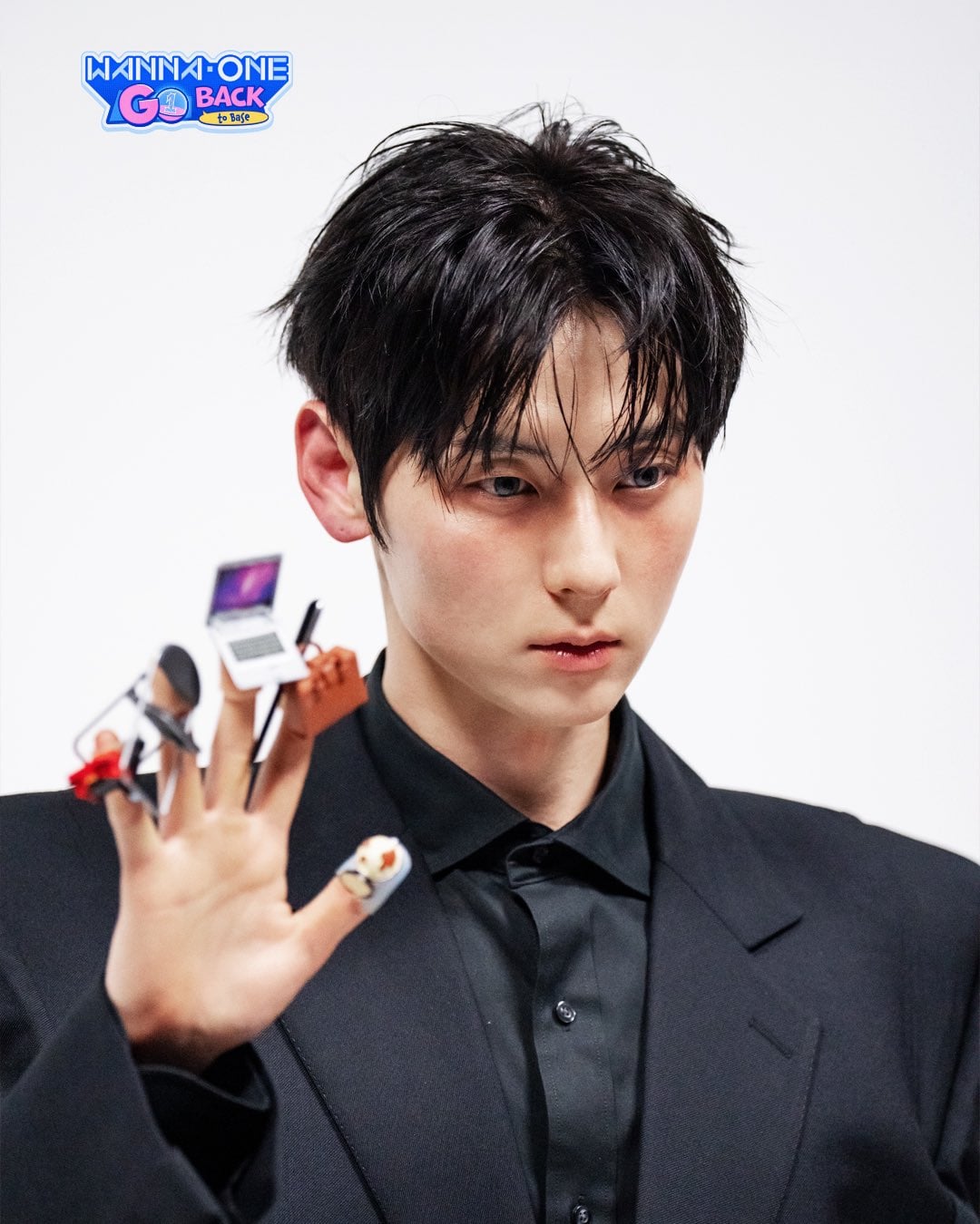 [잡담] 이거보니까 황민현 실물 진짜 장난아닐것 같단 생각듦 | 인스티즈