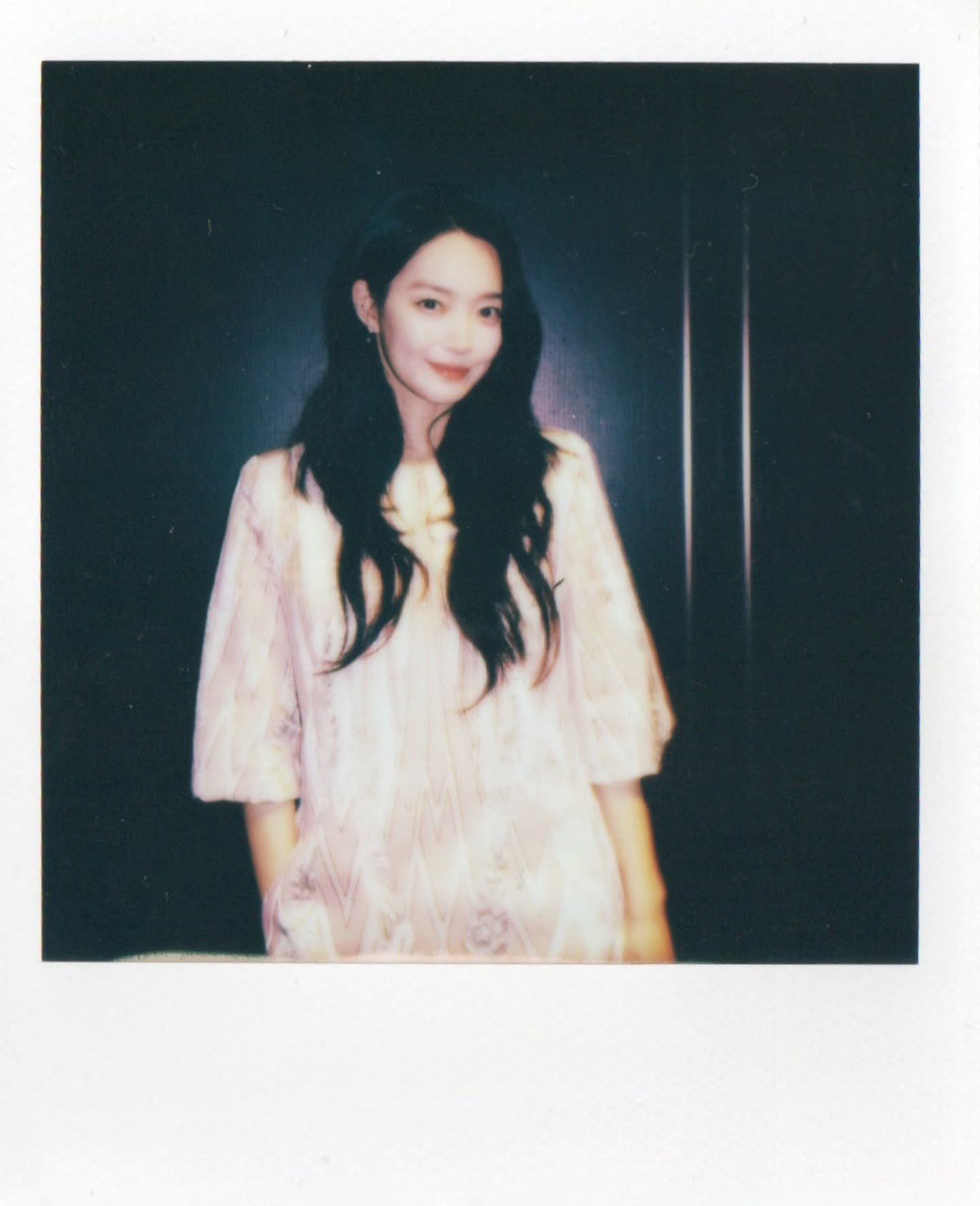 [잡담] 신민아) 260527 신민아 소속사 인스타 업뎃 | 인스티즈