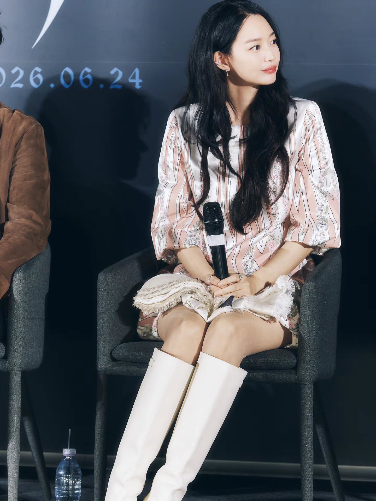 [잡담] 신민아) 260527 신민아 소속사 인스타 업뎃 | 인스티즈
