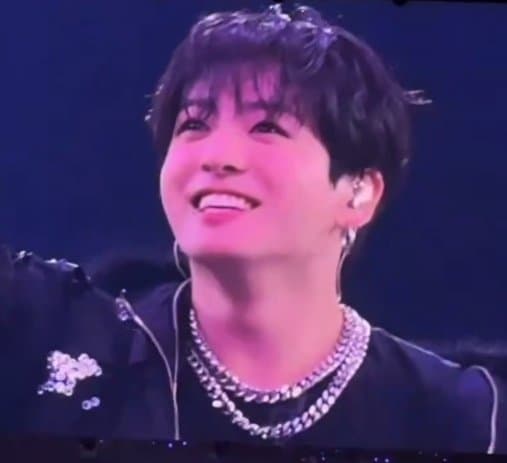 [잡담] 방탄 정국이 머리 스타일 좀 바뀐거지? | 인스티즈