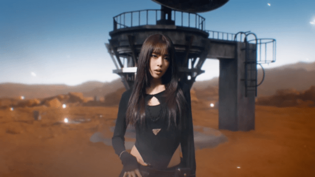흔한 Y2K 아닌 Y3K 컨셉으로 나온 신인 여돌...jpgif | 인스티즈