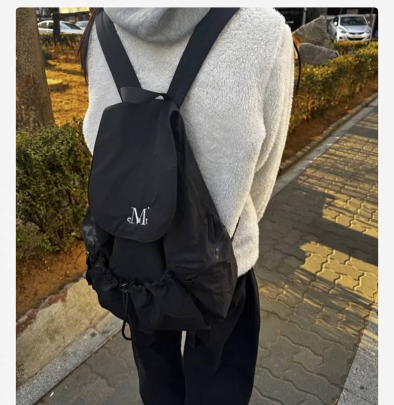 [잡담] 백팩 3만원대로 할인중인데 뭔색이 나아? | 인스티즈