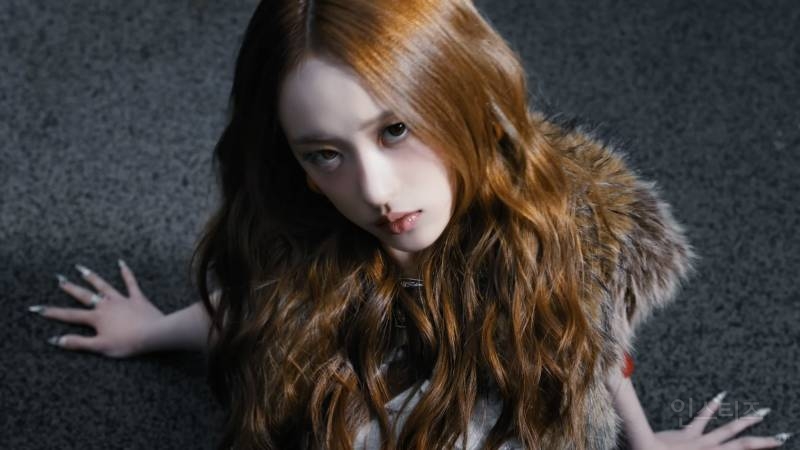 본업에서 y2k 말아주다가 현실에서 아기고양이라면...jpg | 인스티즈