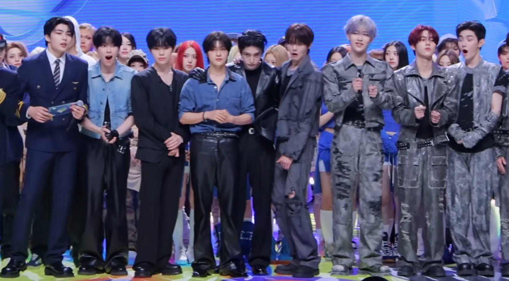 [잡담] 제베원 1위 발표 순간 보는데 제베원보다 더 놀란 사람이 있음ㅋㅋㅋㅋ | 인스티즈