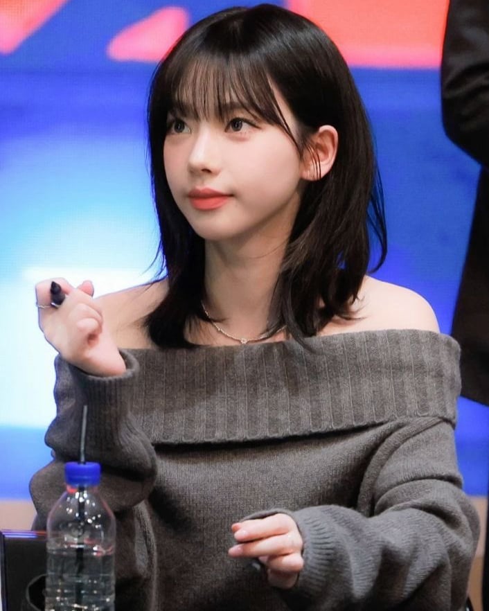 [잡담] 카리나 이때 머리한 사진 들고가서 중단발 레이어드컷 성공했다 | 인스티즈