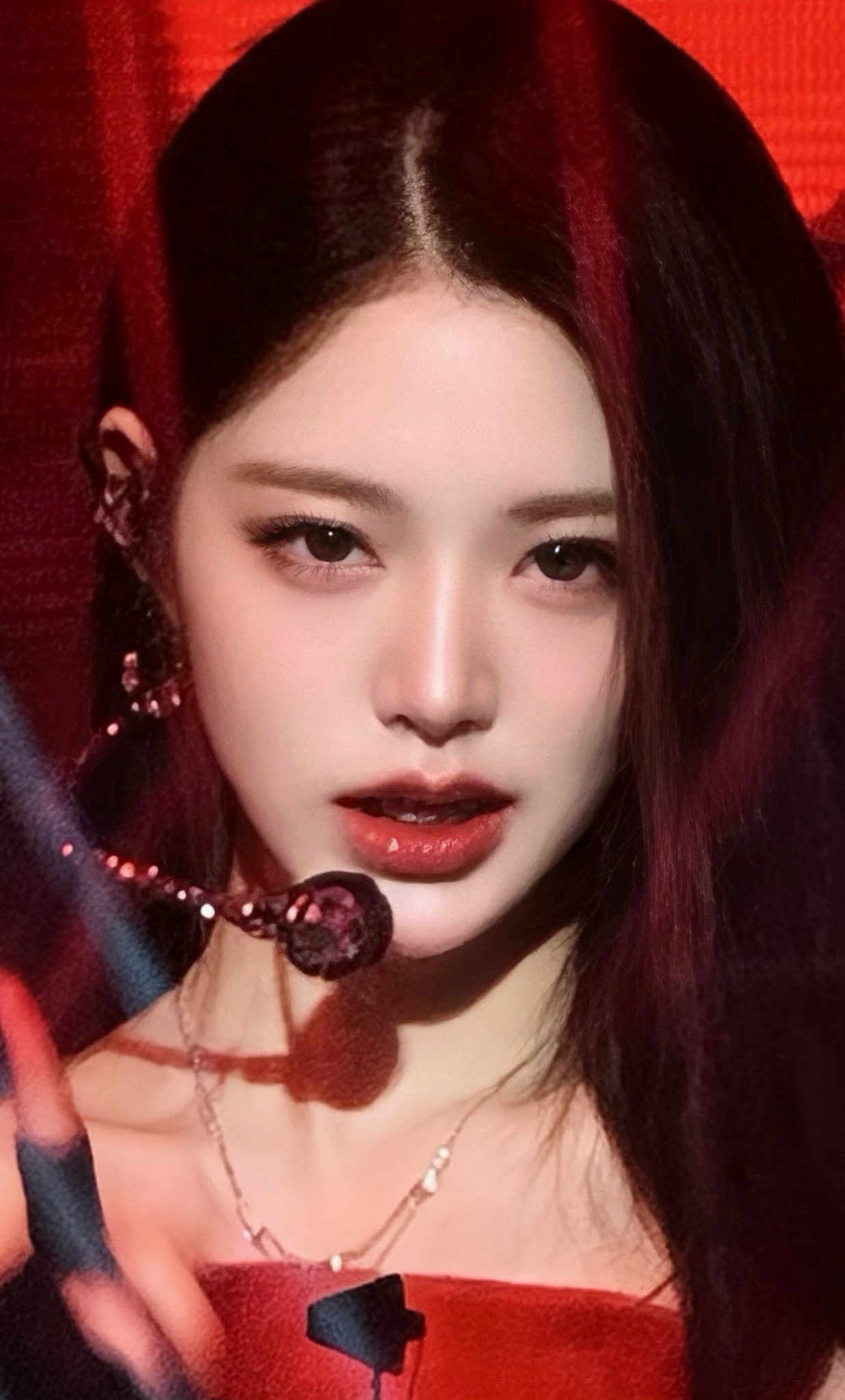 [잡담] 장원영 실물 진짜 말도 안되게 생김 | 인스티즈