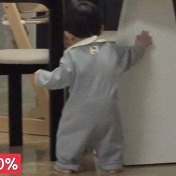 [잡담] 삼촌들이 빠쇼니스타라서 쪼꼬미 유준이 옷 밑단 접어준거 | 인스티즈