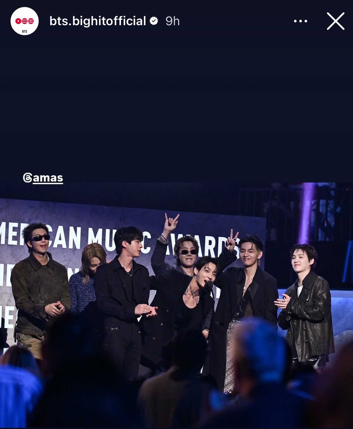 [마플] Bts amas 수상에 지민만 잘 나오지 않은 사진으로 공식 사진 올린 하이브 | 인스티즈