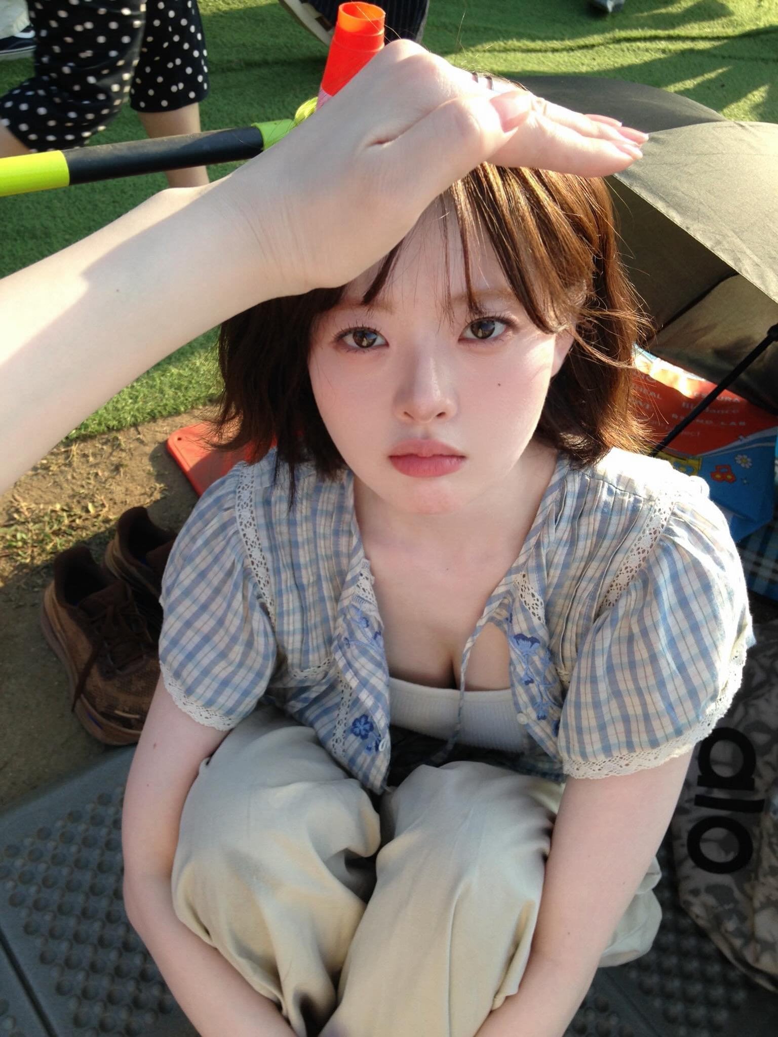 [잡담] 렌즈 잘알인 사람 한수아 이 렌즈 뭘까 | 인스티즈