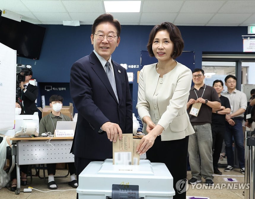 [정보/소식] 이재명 대통령 부부 사전투표 | 인스티즈