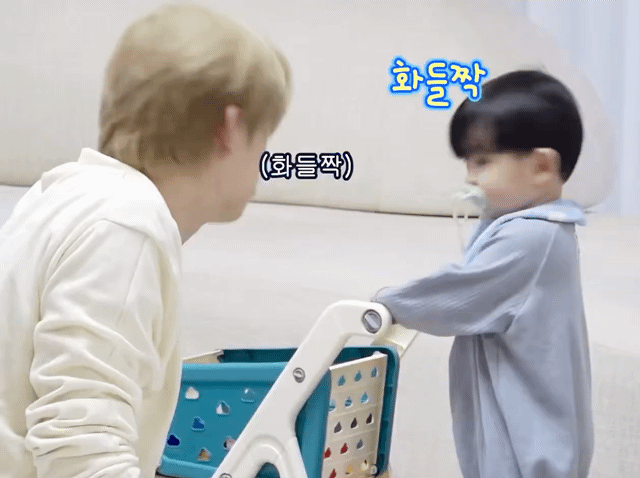 [잡담] 투바투 연준이와 유준이 화들짝 동기화 된거봐 귀여워죽겠어ㅠㅠㅠ | 인스티즈