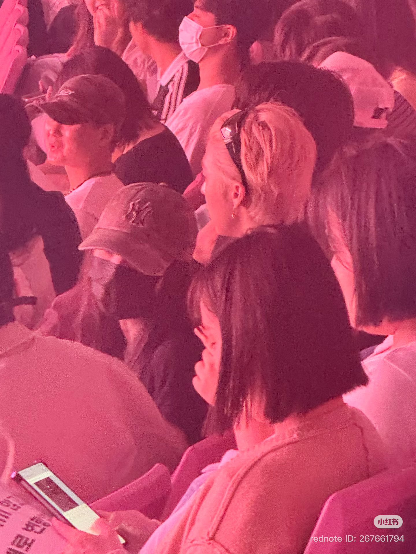 [잡담] 오늘 아이오아이 콘서트 보러 올데프 왔뎅 | 인스티즈