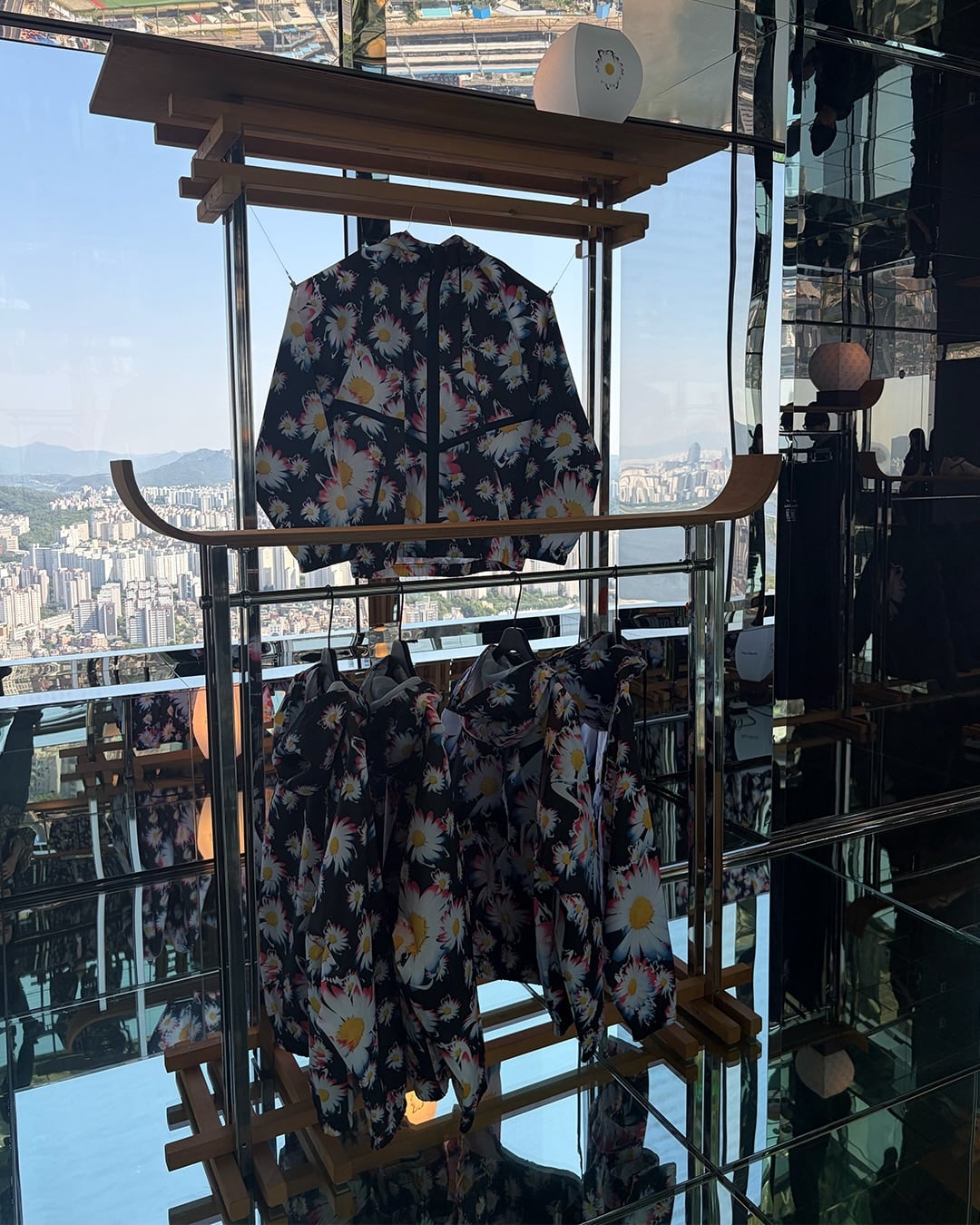 [잡담] 지디 나이키 콜라보 홍보 판매 싹다 ㄹㅈㄷ감각적이다.. | 인스티즈