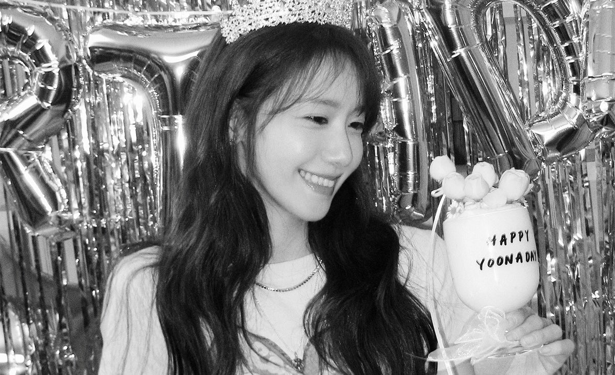 [잡담] 윤아) 윤아 생일기념 사진 또 예뻐 | 인스티즈