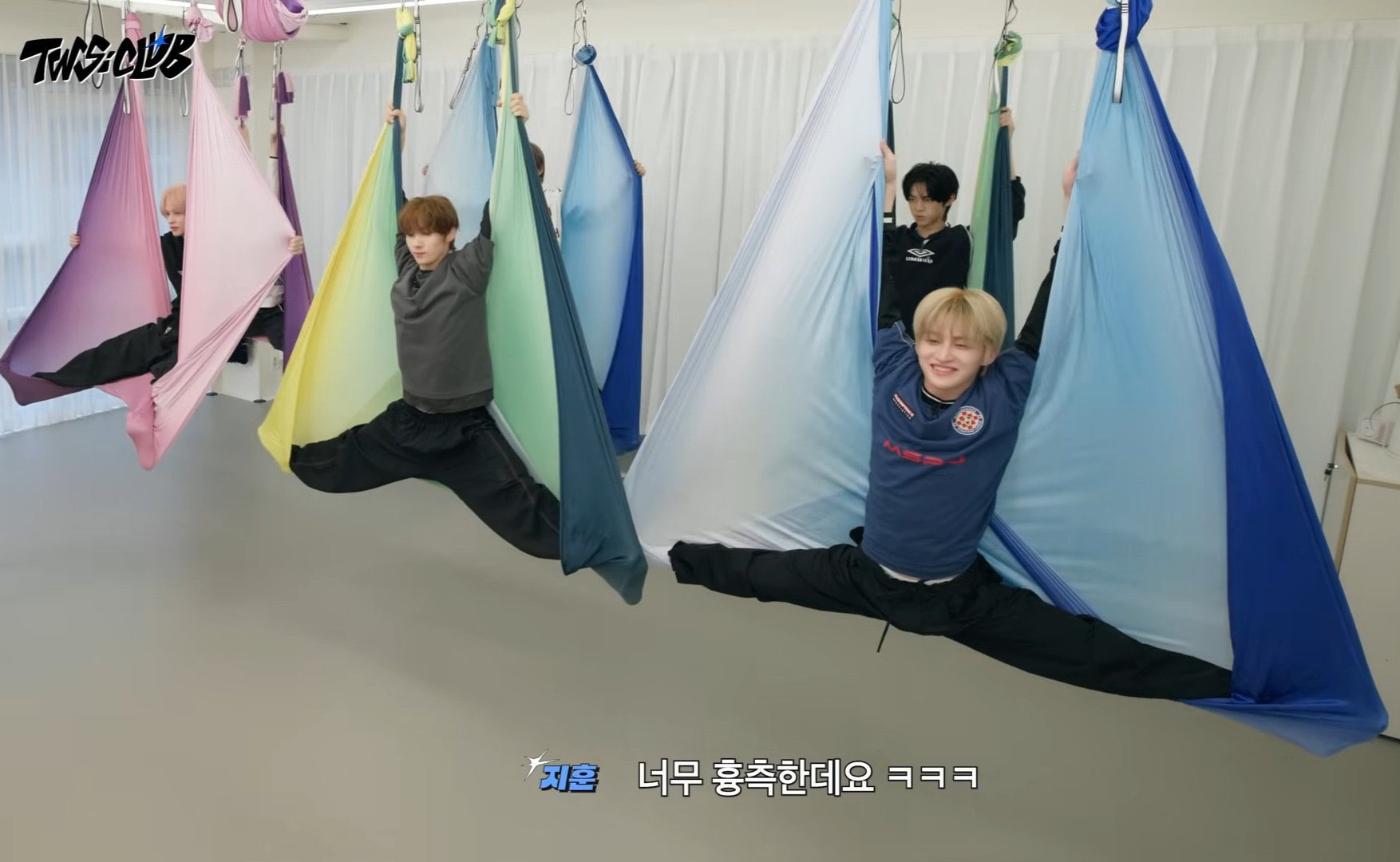 [잡담] 투어스 팬아트 이거 너무 귀엽다ㅠㅠㅠ | 인스티즈