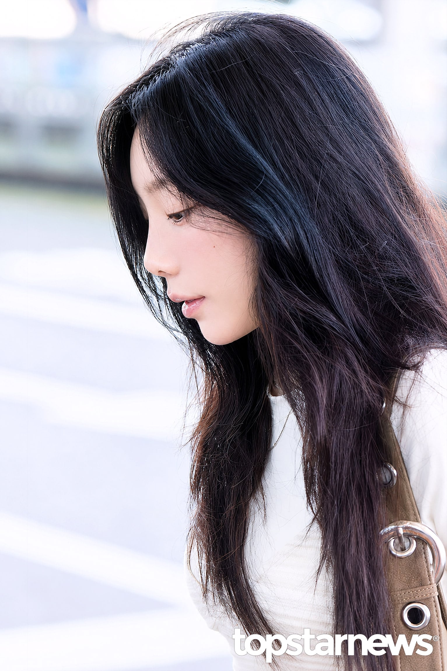 [잡담] 태연 오늘 옆모습 미쳤네 | 인스티즈