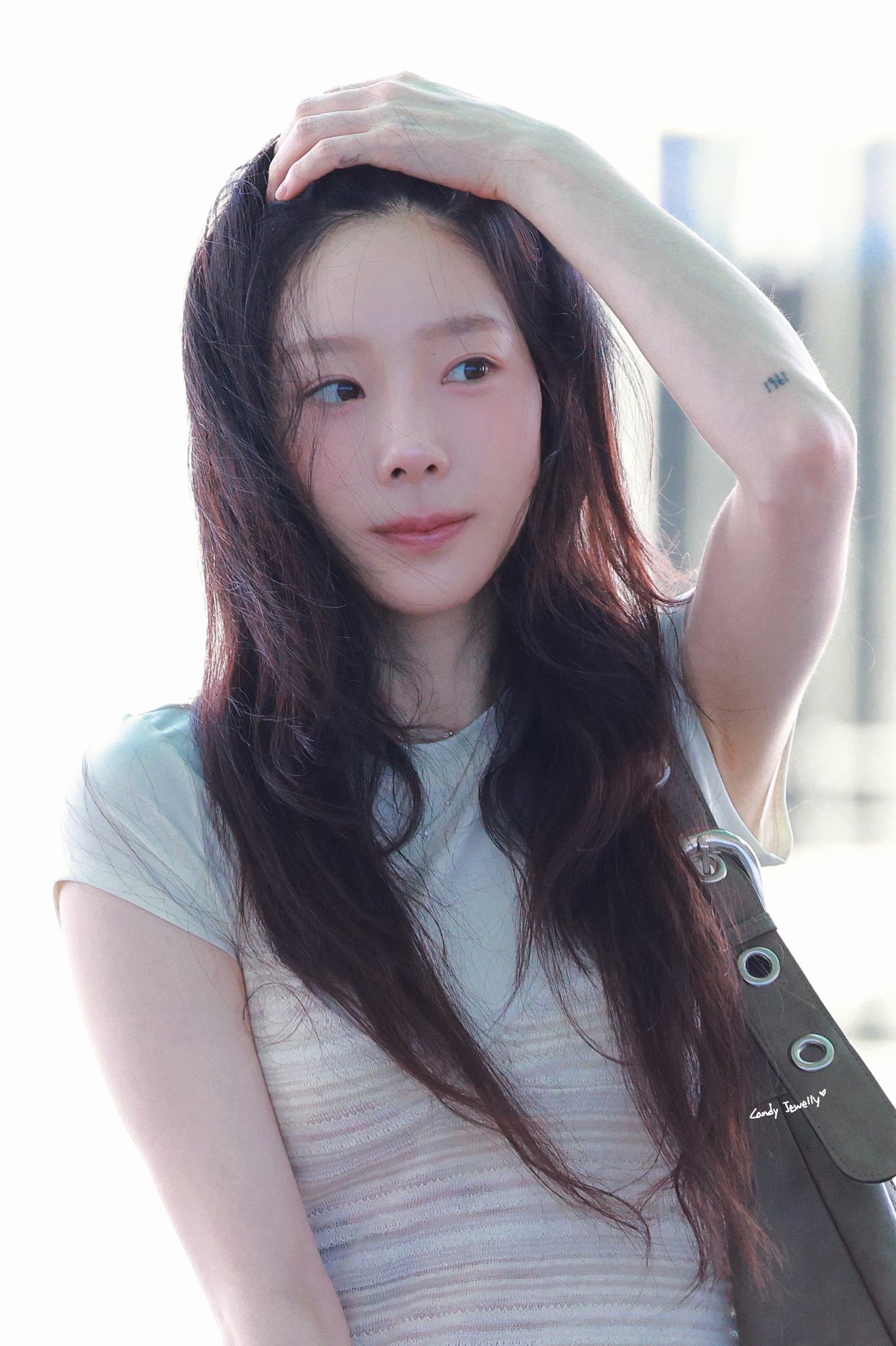 [잡담] 오늘 태연 출국 얼굴 상태 | 인스티즈
