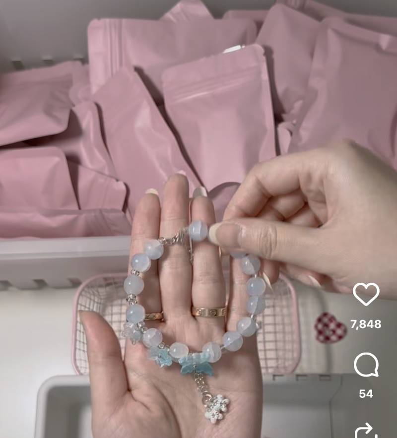 [잡담] 얘두라 이런팔찌 너무 싼티나..?? | 인스티즈