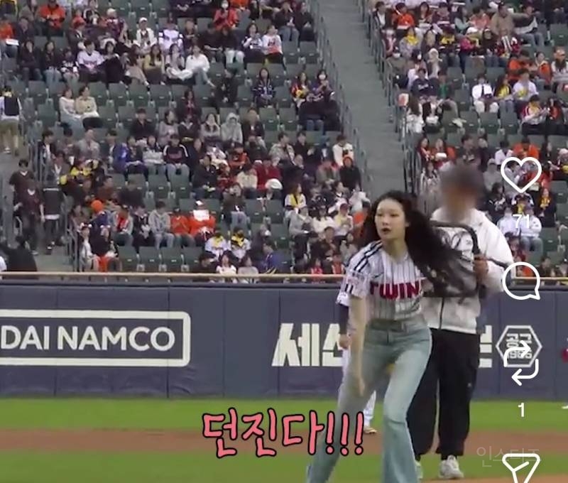 시구는 패대기지만 결과적으로 승리요정 된 여돌.jpg | 인스티즈