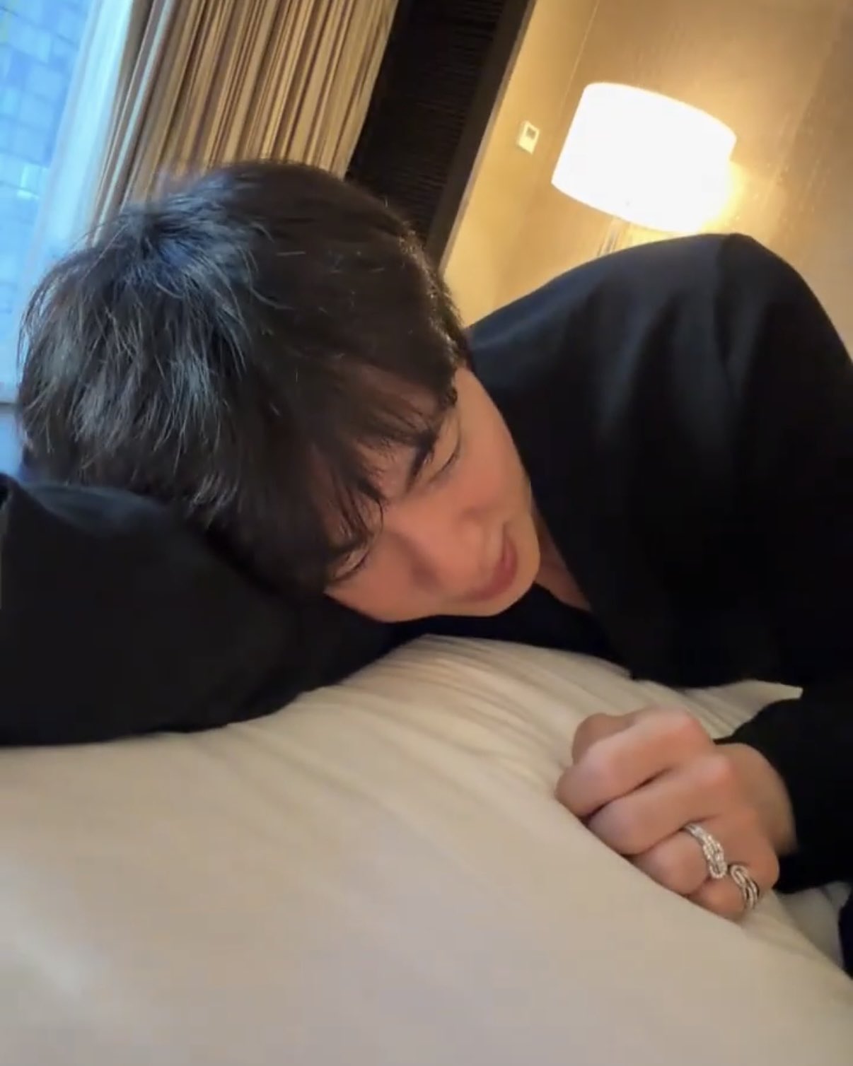 [잡담] 방탄 진 인간 말랑이 같다 | 인스티즈