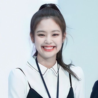 [잡담] 제니 이사진 볼때마다 | 인스티즈