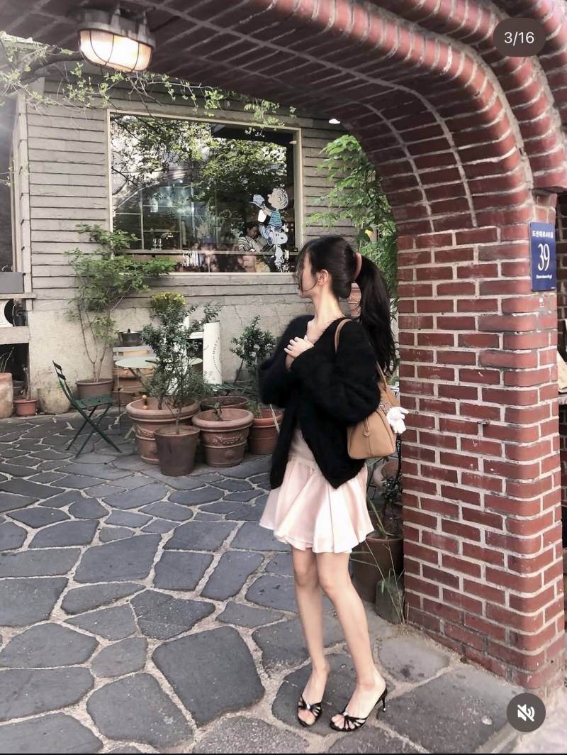[잡담] 내 추구미 이런스타일 좋아하는데 뭐같어? | 인스티즈