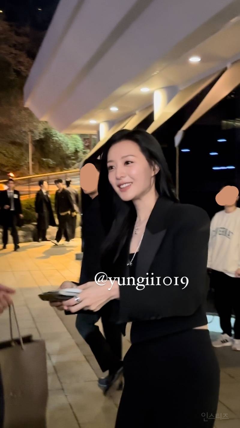 폰카 속 배우 김지원 미모 | 인스티즈