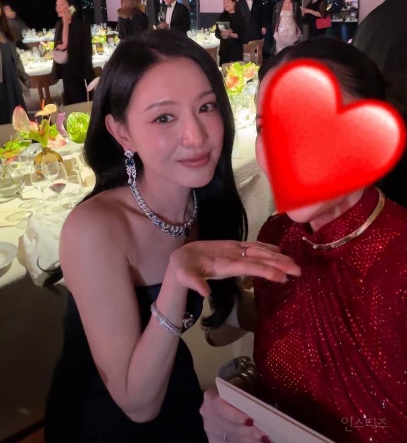 폰카 속 배우 김지원 미모 | 인스티즈