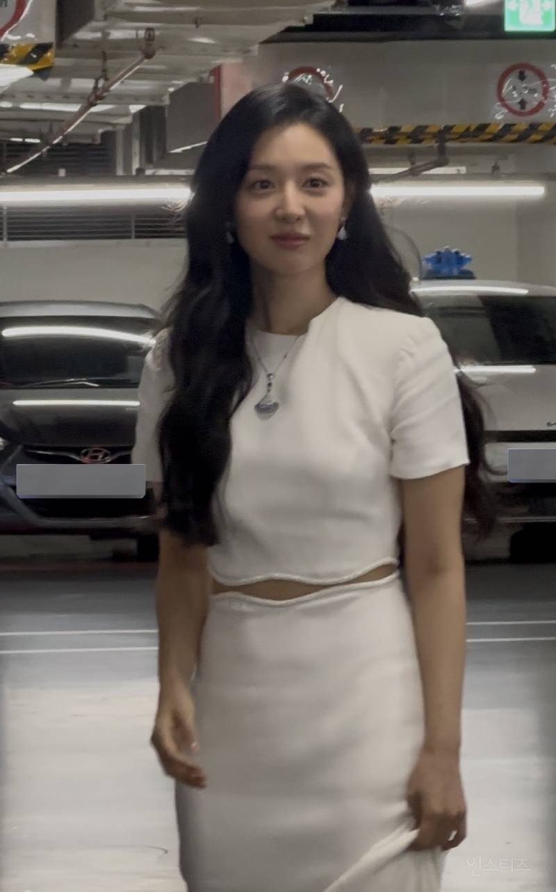 폰카 속 배우 김지원 미모 | 인스티즈